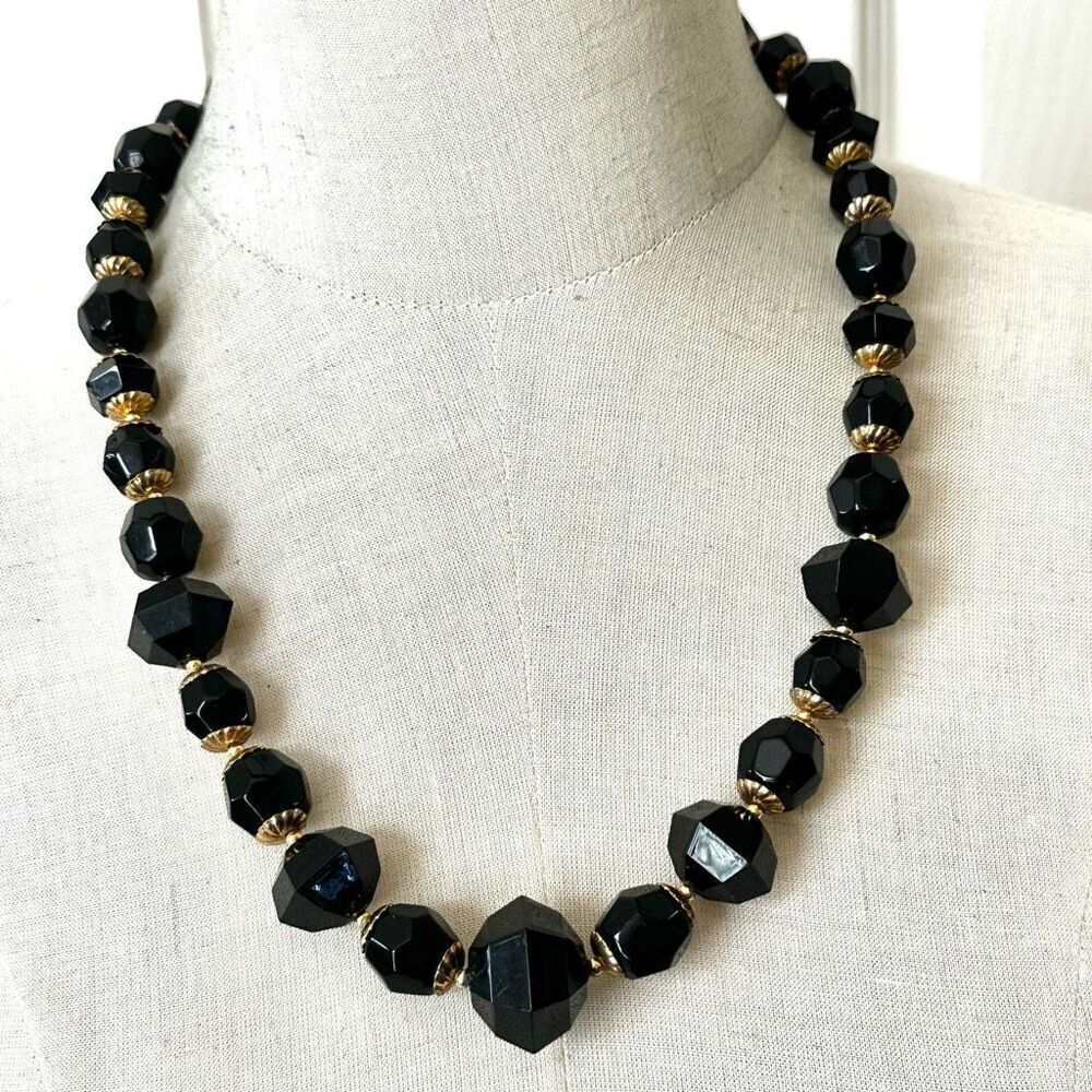 Black and gold tone long beaded vintage necklace